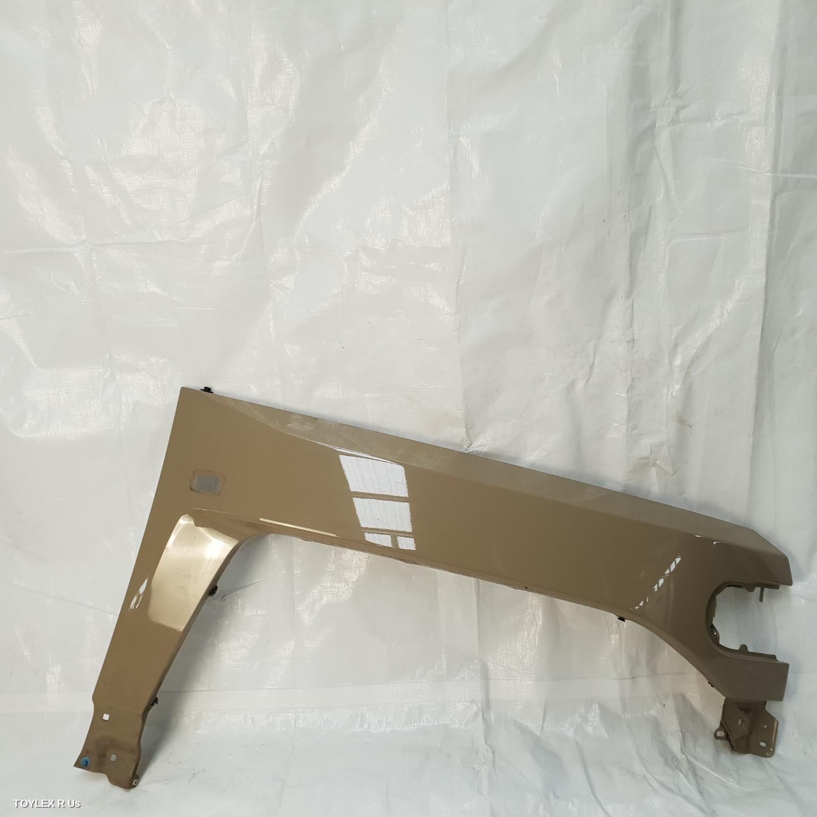 TOYOTA FJ CRUISER 2014 Left Guard GSJ15R
