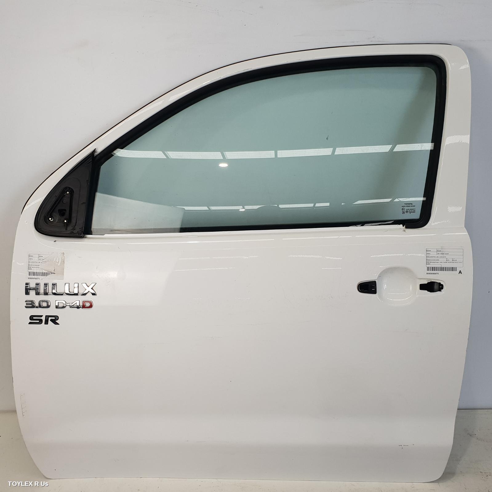 TOYOTA HILUX 2015 Left Front Door SINGLE/EXTRA CAB