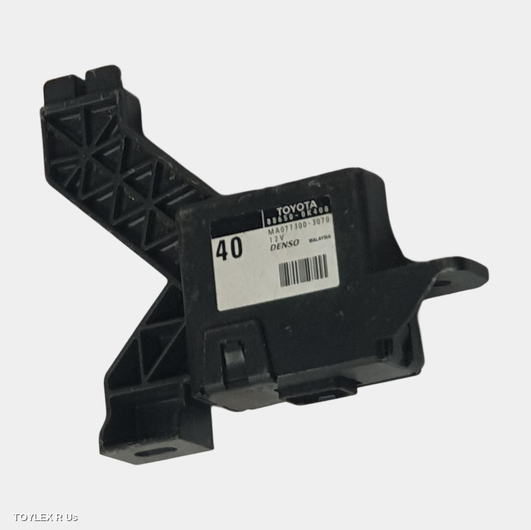 TOYOTA HILUX 2019 Misc Switch/Relay A/C AMPLIFIER, P/N 88650-0K400