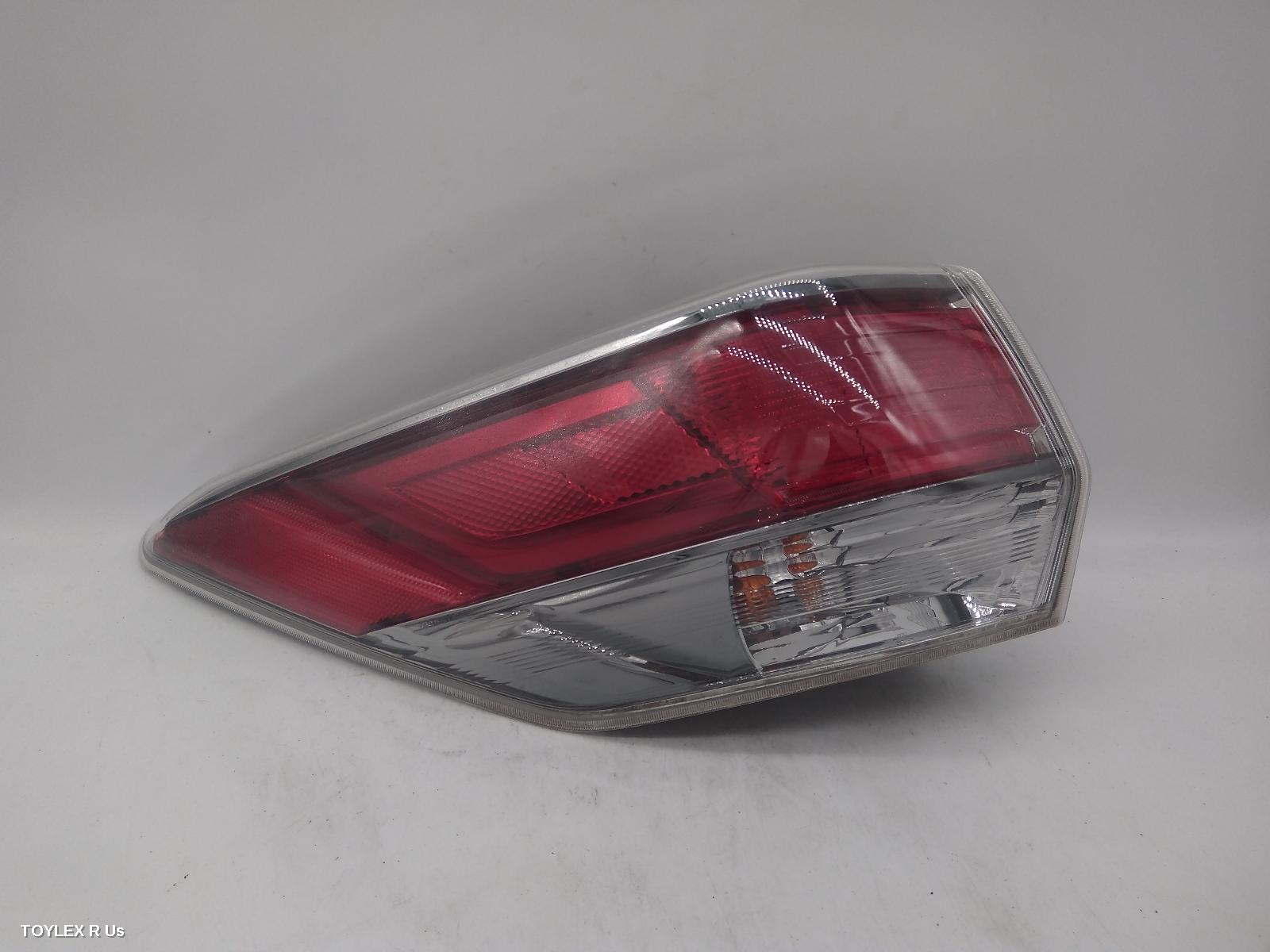 TOYOTA KLUGER 2015 Left Taillight GSU50/GSU55