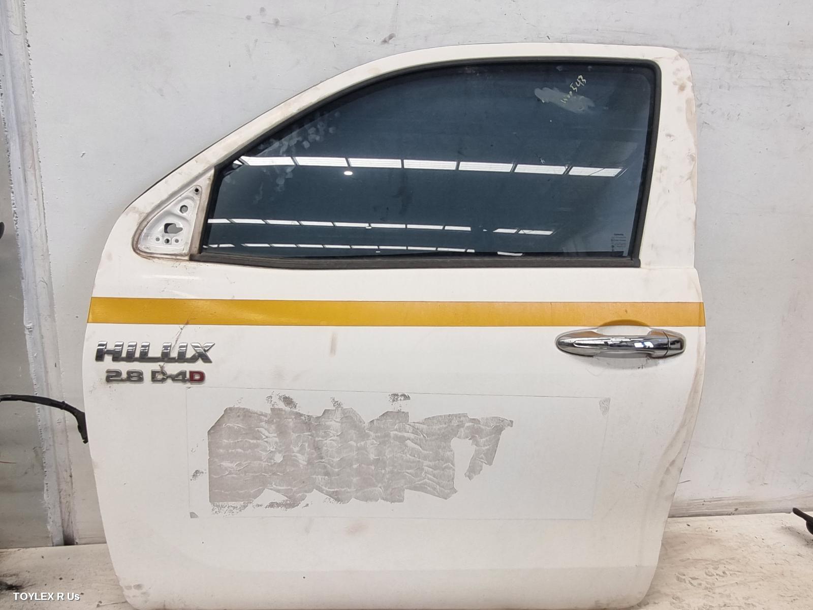 TOYOTA HILUX 2016 Left Front Door SINGLE CAB