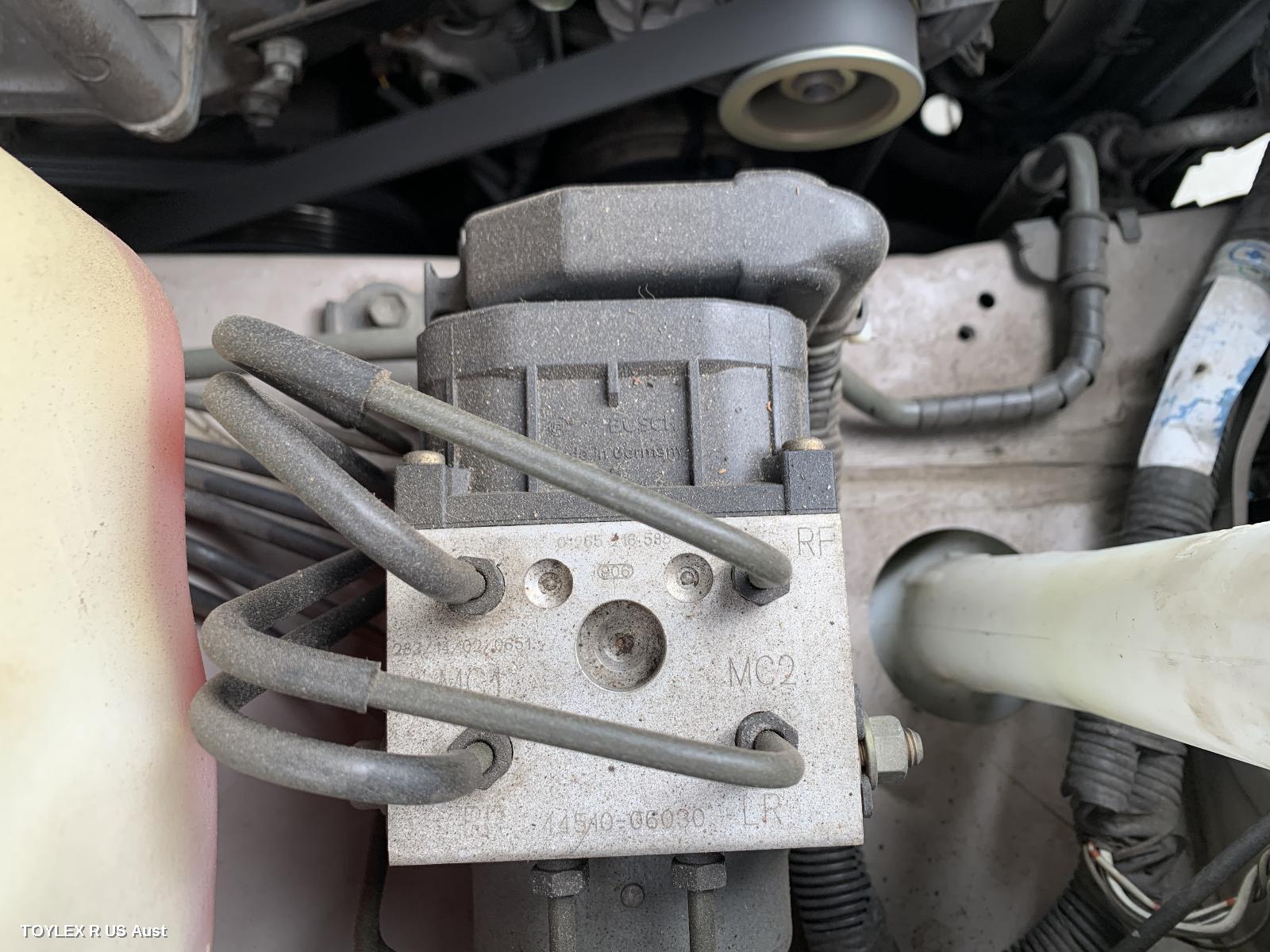 TOYOTA AVALON 2002 Abs Pump/Modulator MCX10R, EARLY