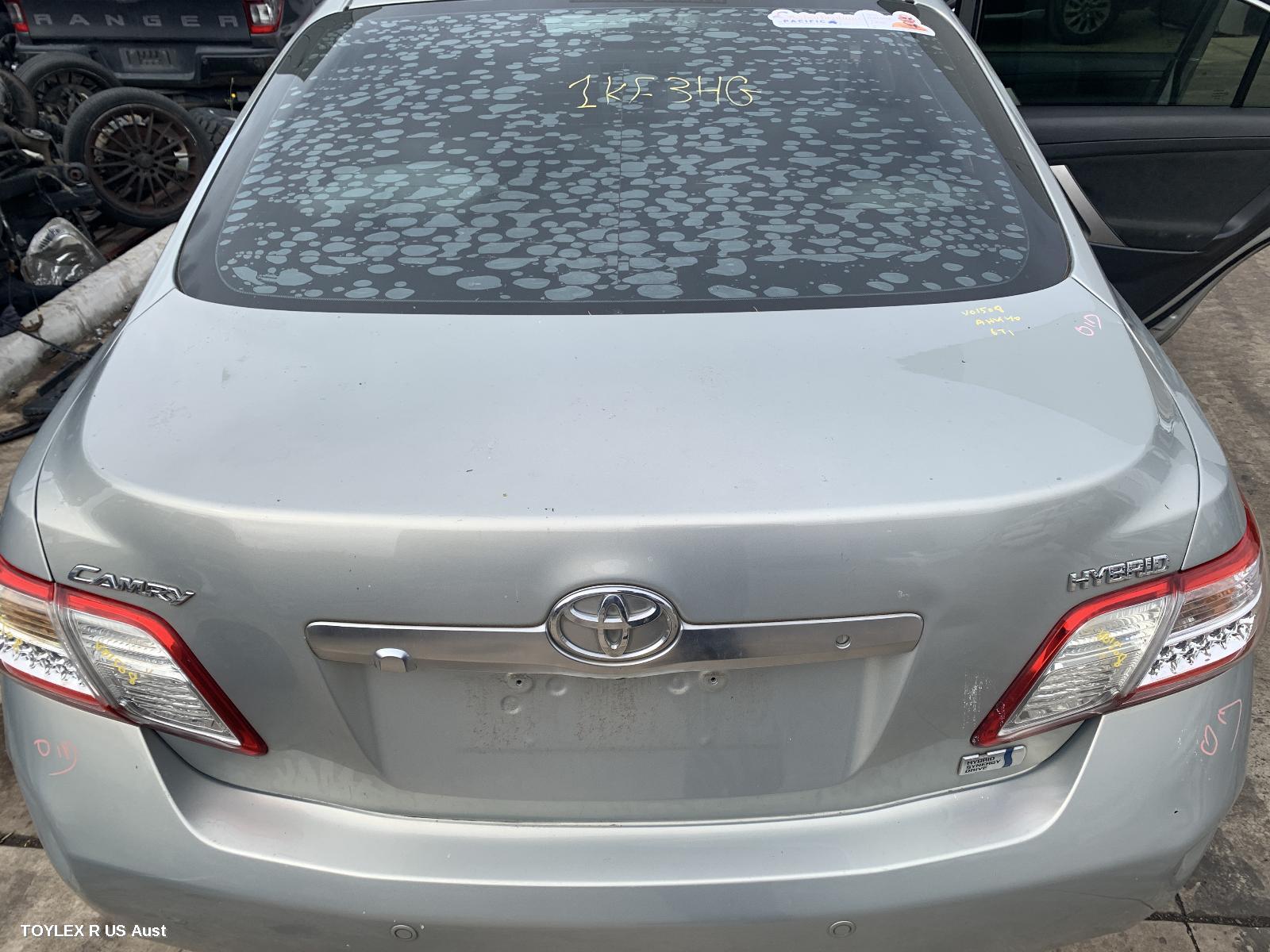 TOYOTA CAMRY 2010 Rear Garnish BOOTLID GARNISH (CENTRE), W/ REVERSE CAMERA, ACV40