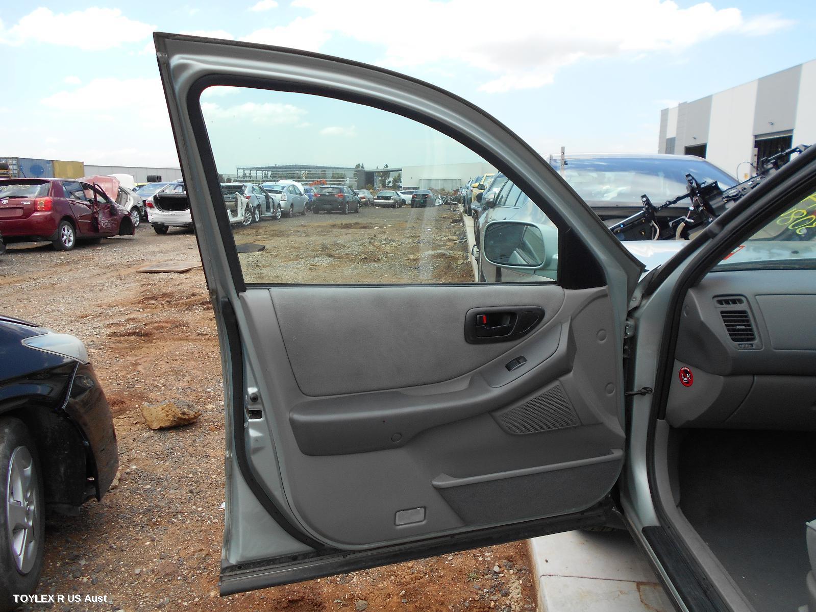 TOYOTA AVALON 2005 Left Front Door MCX10R