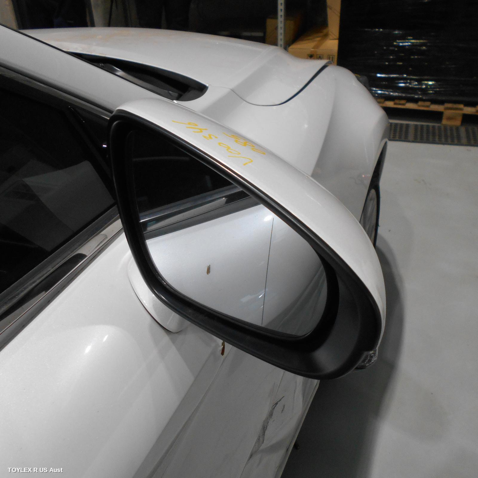 LEXUS IS SERIES 2016 Right Door Mirror XE30, NON BLIND SPOT TYPE