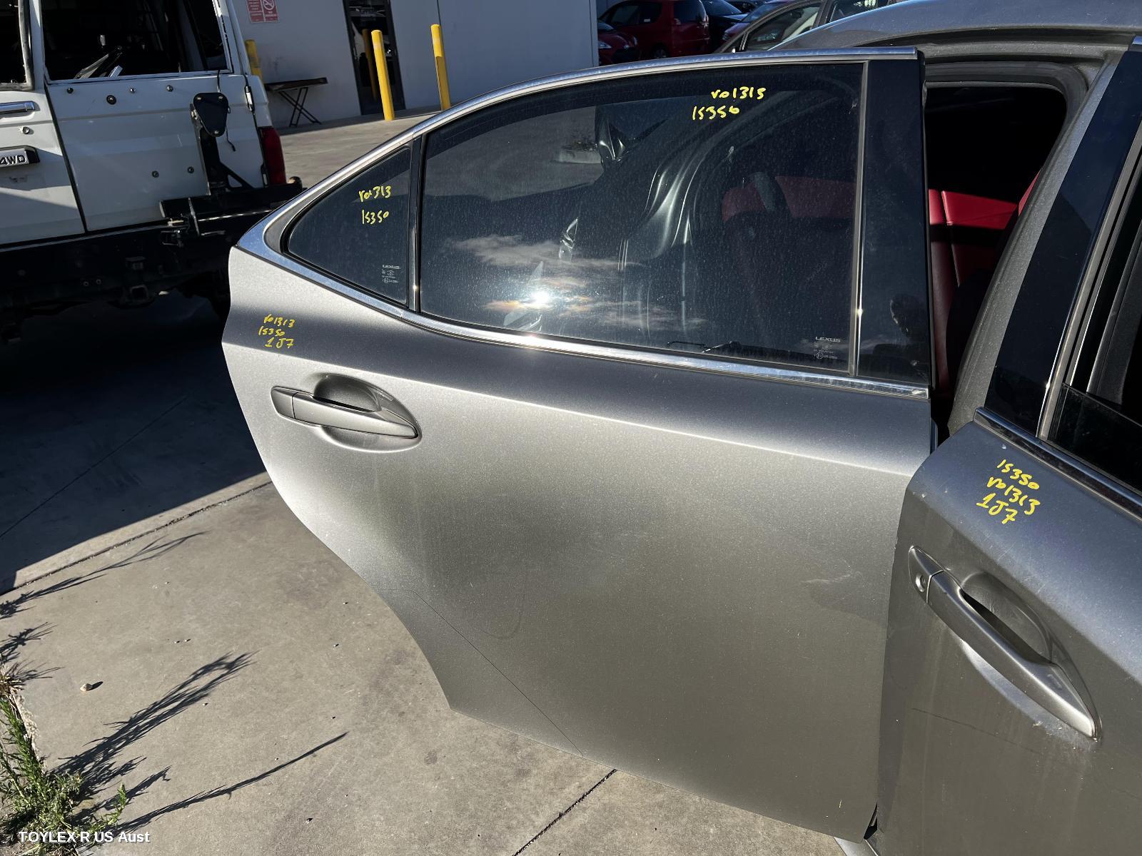 LEXUS IS SERIES 2017 Right Rear Door Sliding XE30