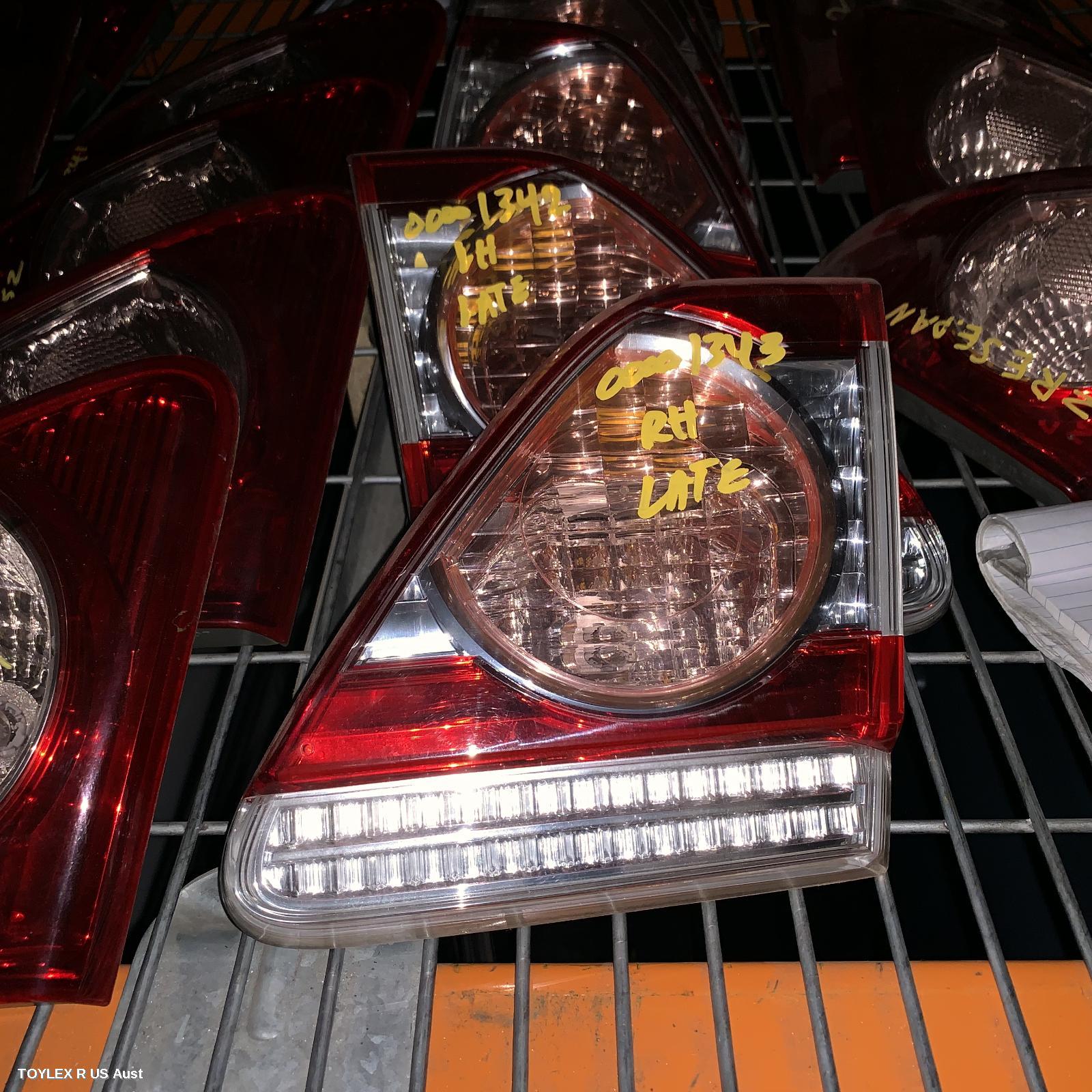 TOYOTA COROLLA 2011 Rear Garnish BOOTLID LAMP (RH SIDE), ZRE152/153R