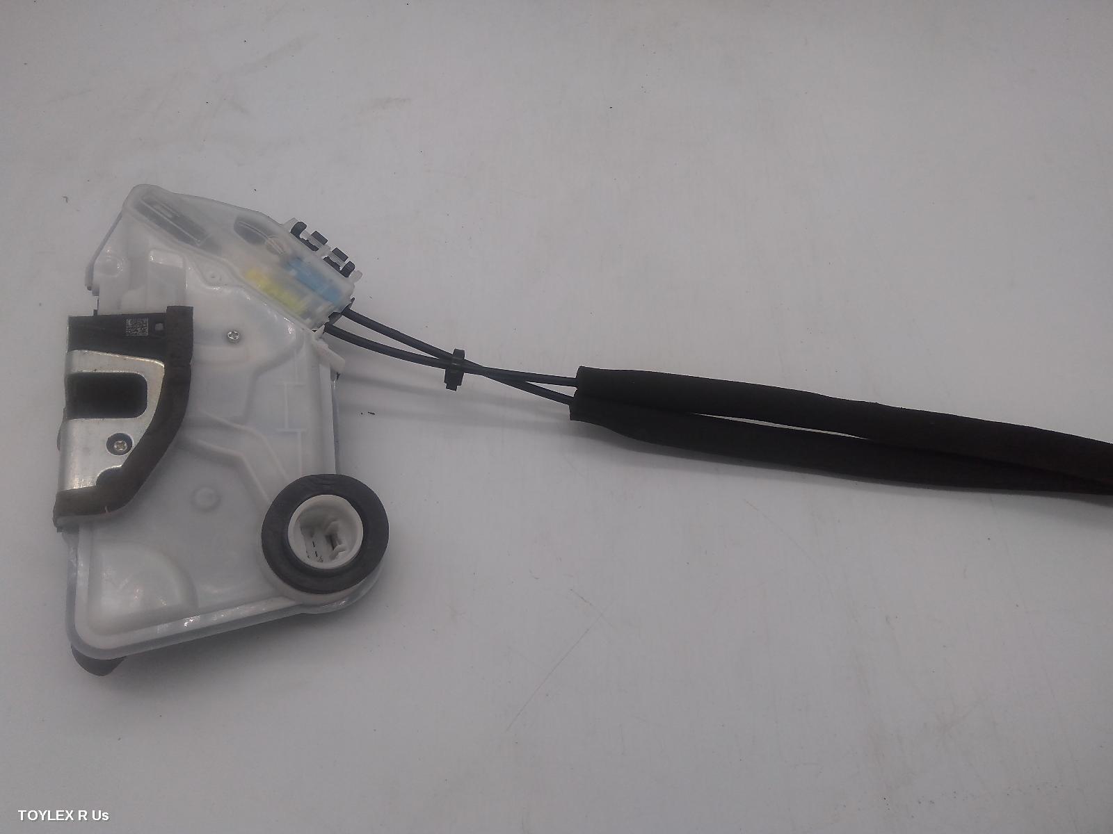 TOYOTA HIACE 2021 Door/Boot/Gate Lock RIGHT FRONT DOOR LOCK, 300 SERIES