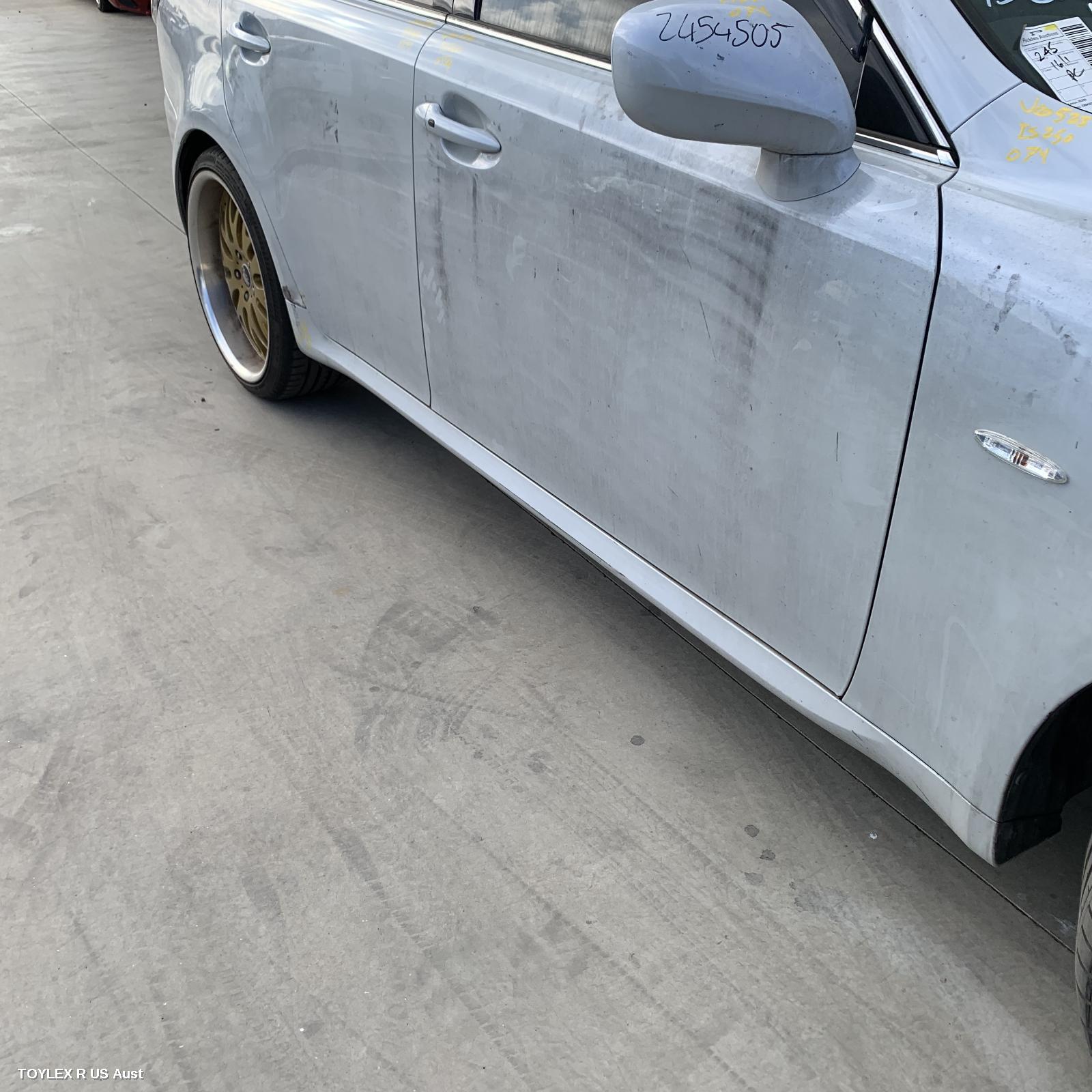 LEXUS IS250/IS250C 2007 Side Step/Skirt GSE20R, RH SIDE