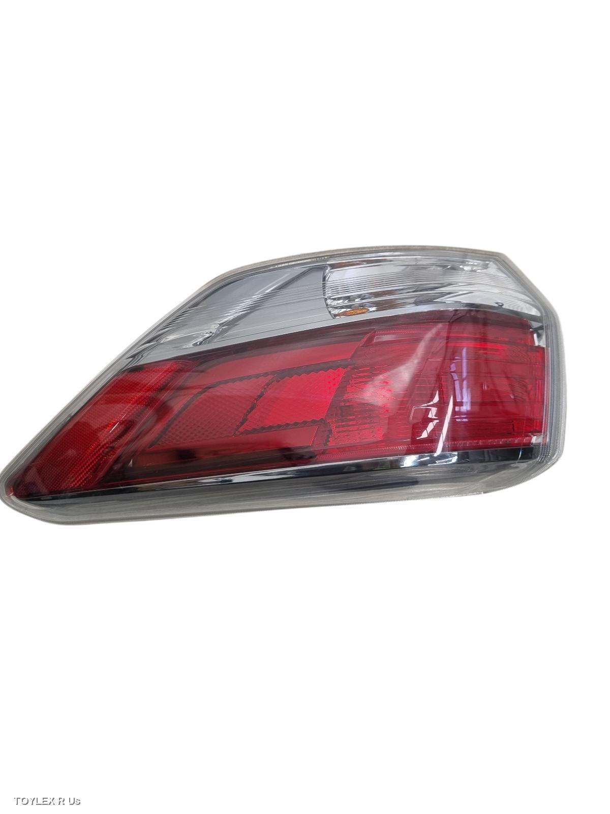 TOYOTA KLUGER 2014 Right Taillight GSU50/GSU55