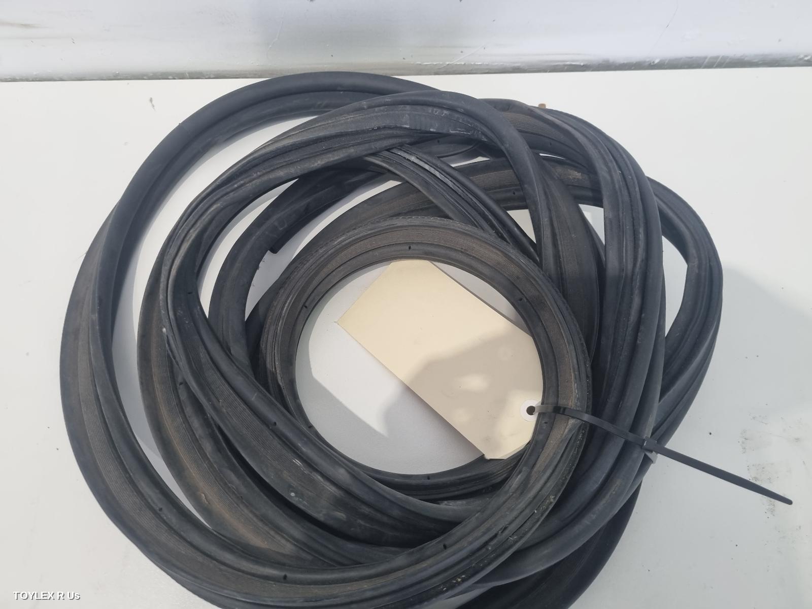 TOYOTA HIACE 2023 Door/Tailgate Seal TAILGATE RUBBER SEAL, 300 SERIES