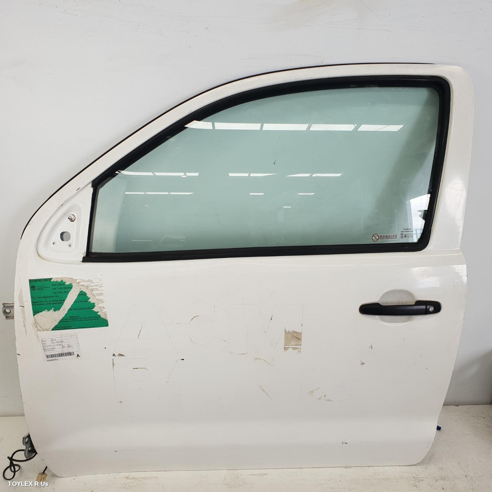 TOYOTA HILUX 2009 Left Front Door SINGLE/EXTRA CAB