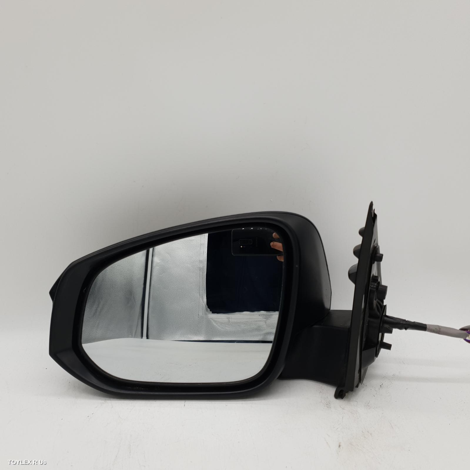TOYOTA HILUX 2020 Left Door Mirror MANUAL FOLDING, BLACK, NON INDICATOR TYPE