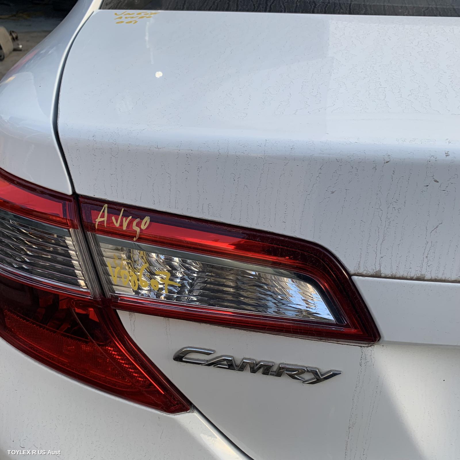 TOYOTA CAMRY 2013 Rear Garnish BOOTLID LAMP (LH SIDE), AVV50, HYBRID