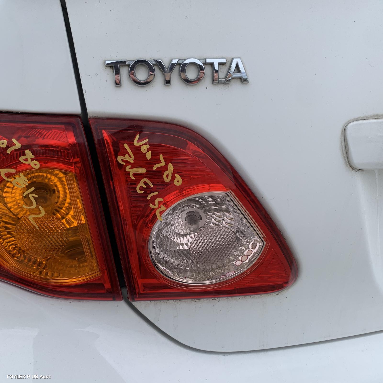 TOYOTA COROLLA 2008 Rear Garnish BOOTLID LAMP (LH SIDE), ZRE152/153R