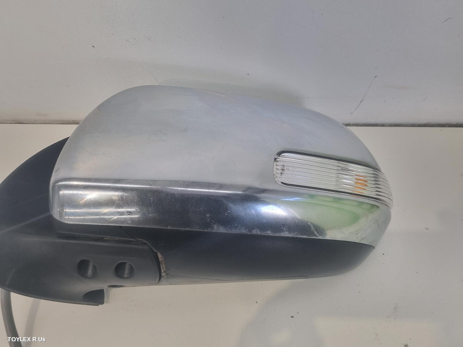 TOYOTA HILUX 2014 Left Door Mirror POWER, CHROME, W/ INDICATOR TYPE