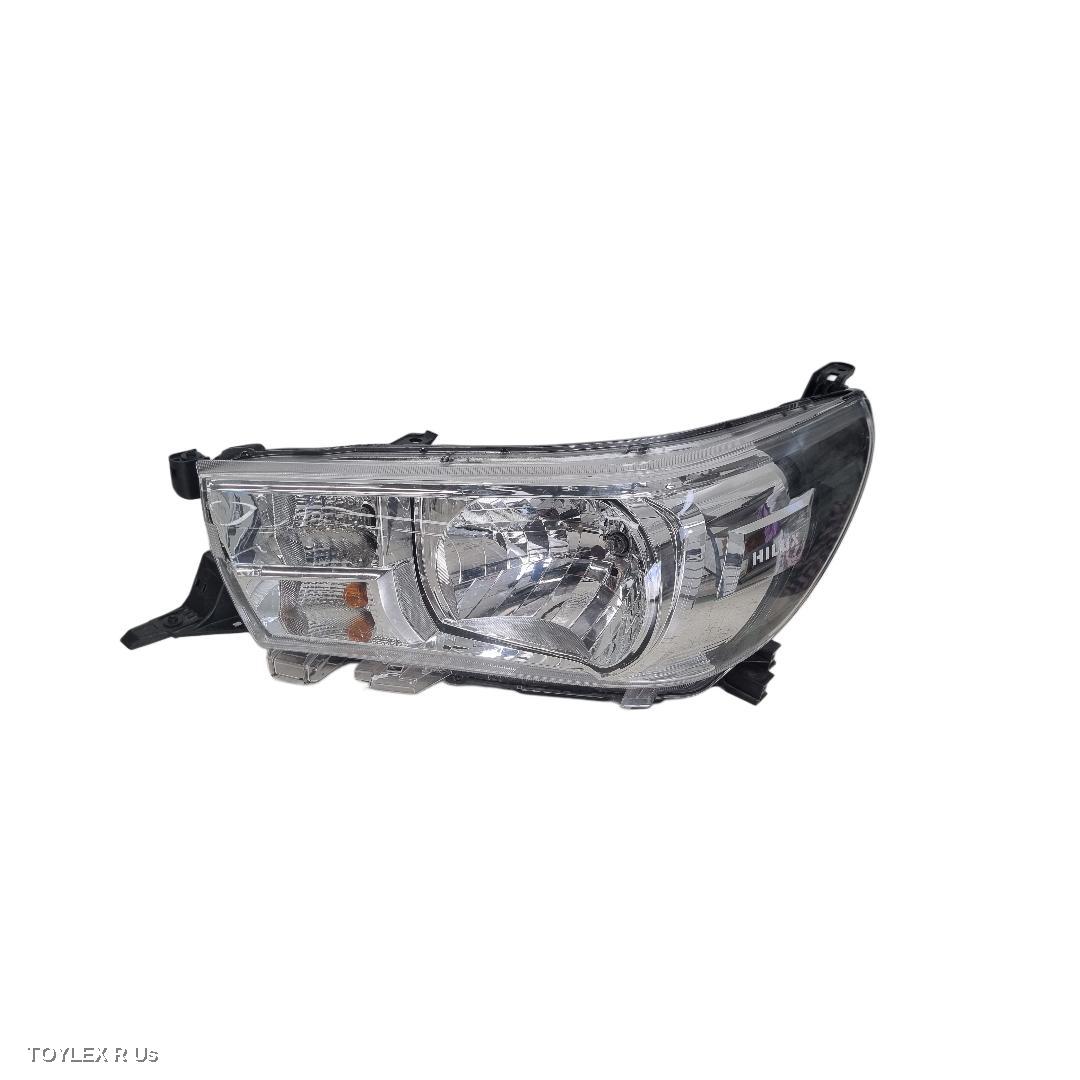 TOYOTA HILUX 2018 Left Headlamp W/ HALOGEN TYPE