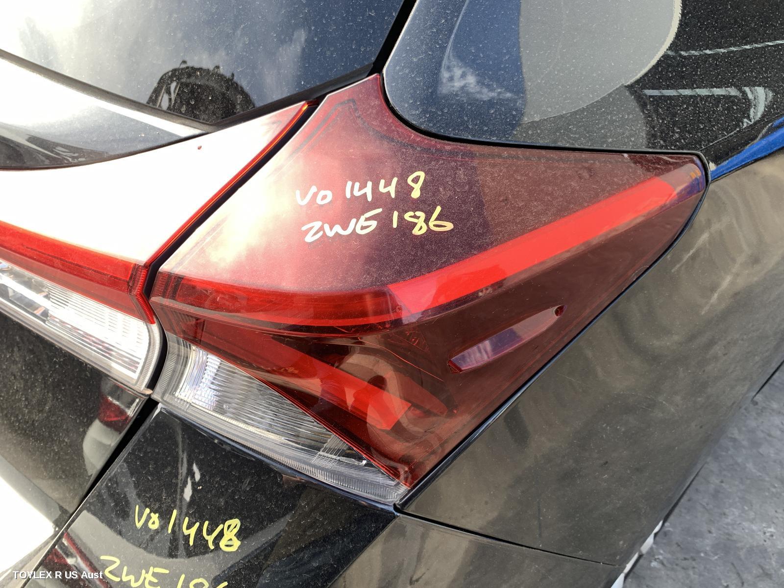 TOYOTA COROLLA 2016 Right Taillight ZRE182R, HATCH