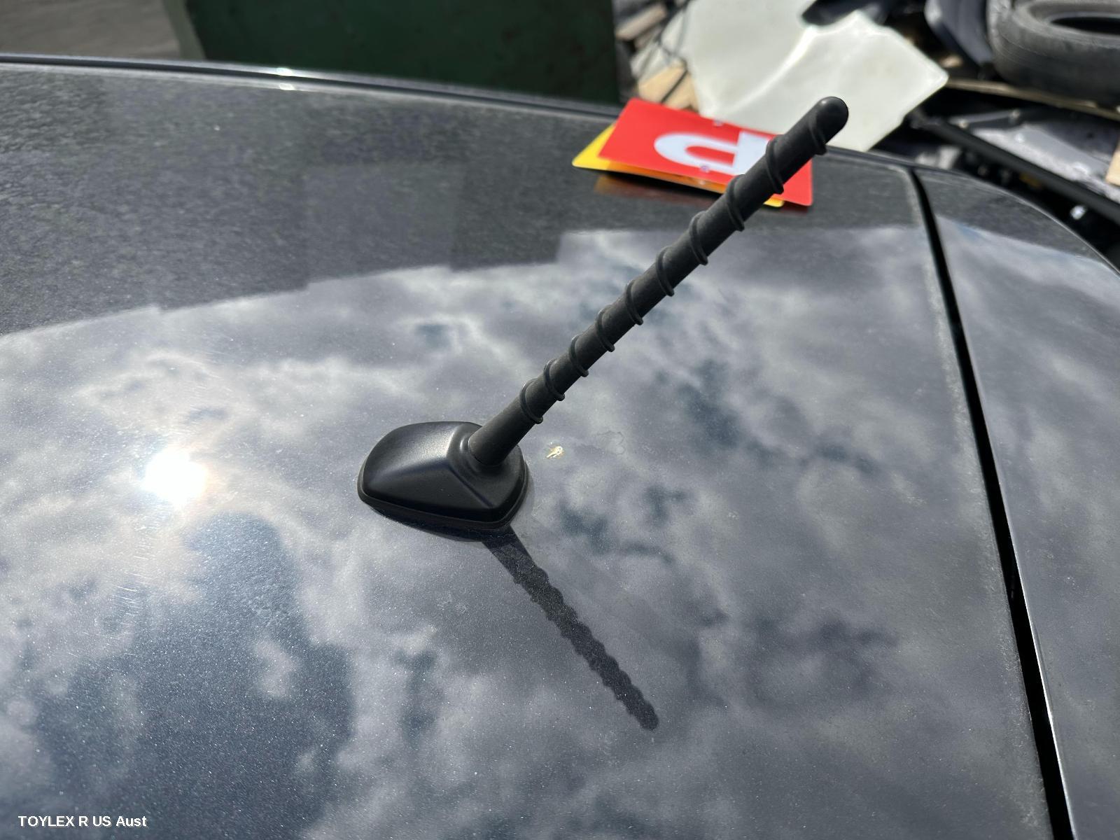 TOYOTA YARIS 2016 Antenna NCP13#