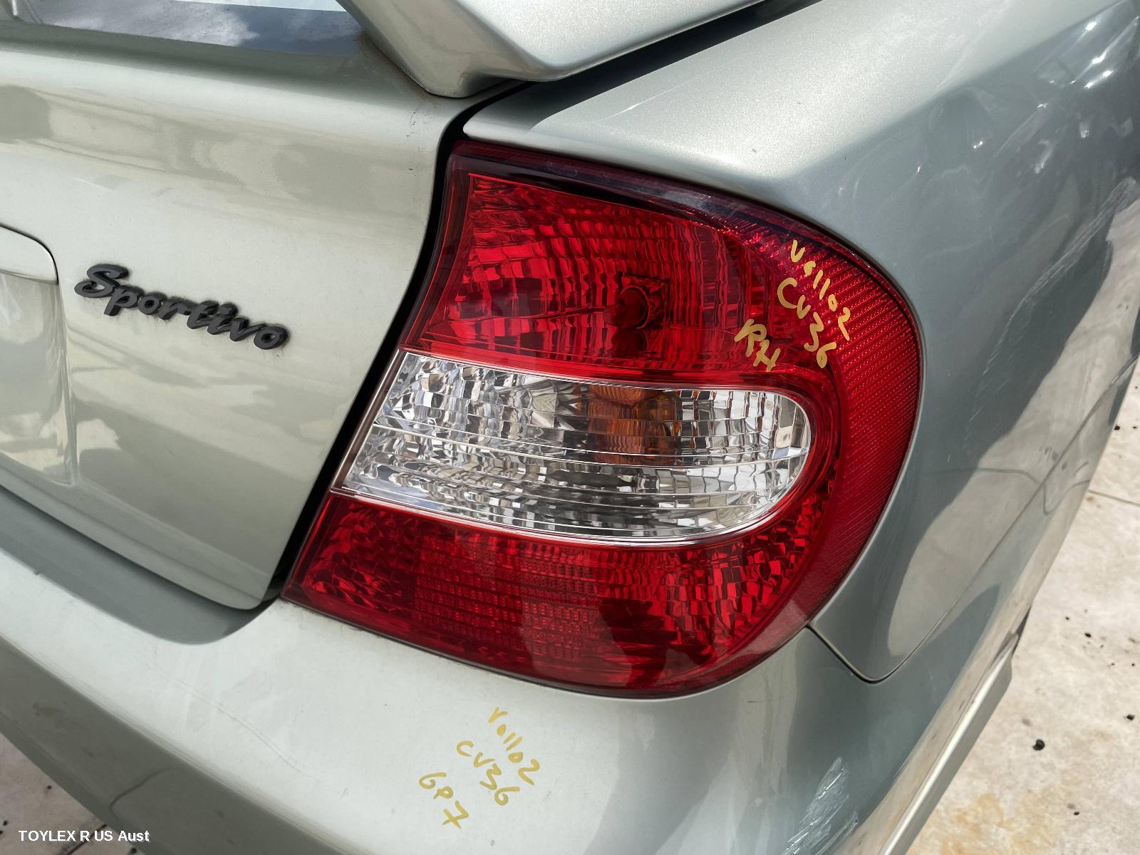 TOYOTA CAMRY 2003 Right Taillight SK36, REVERSE LAMP IN CENTRE