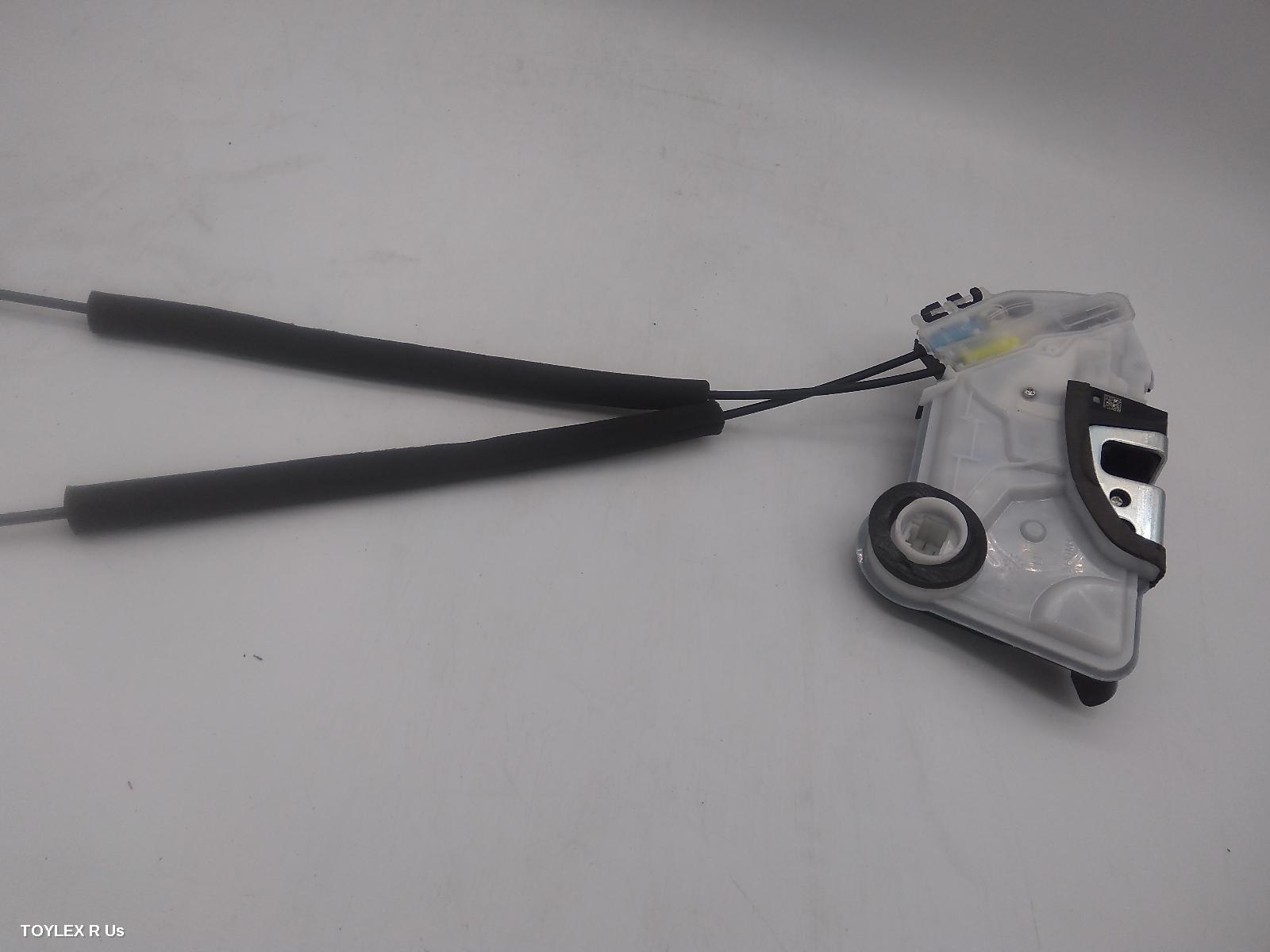 TOYOTA HIACE 2021 Door/Boot/Gate Lock LEFT FRONT DOOR LOCK, 300 SERIES