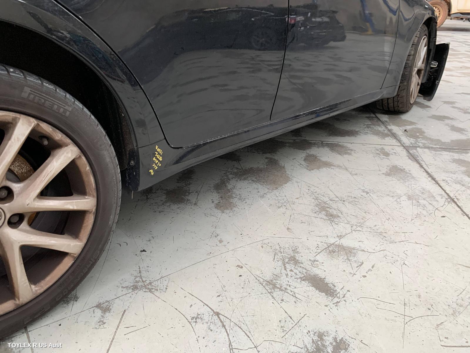 LEXUS IS250/IS250C 2011 Side Step/Skirt GSE20R, RH SIDE