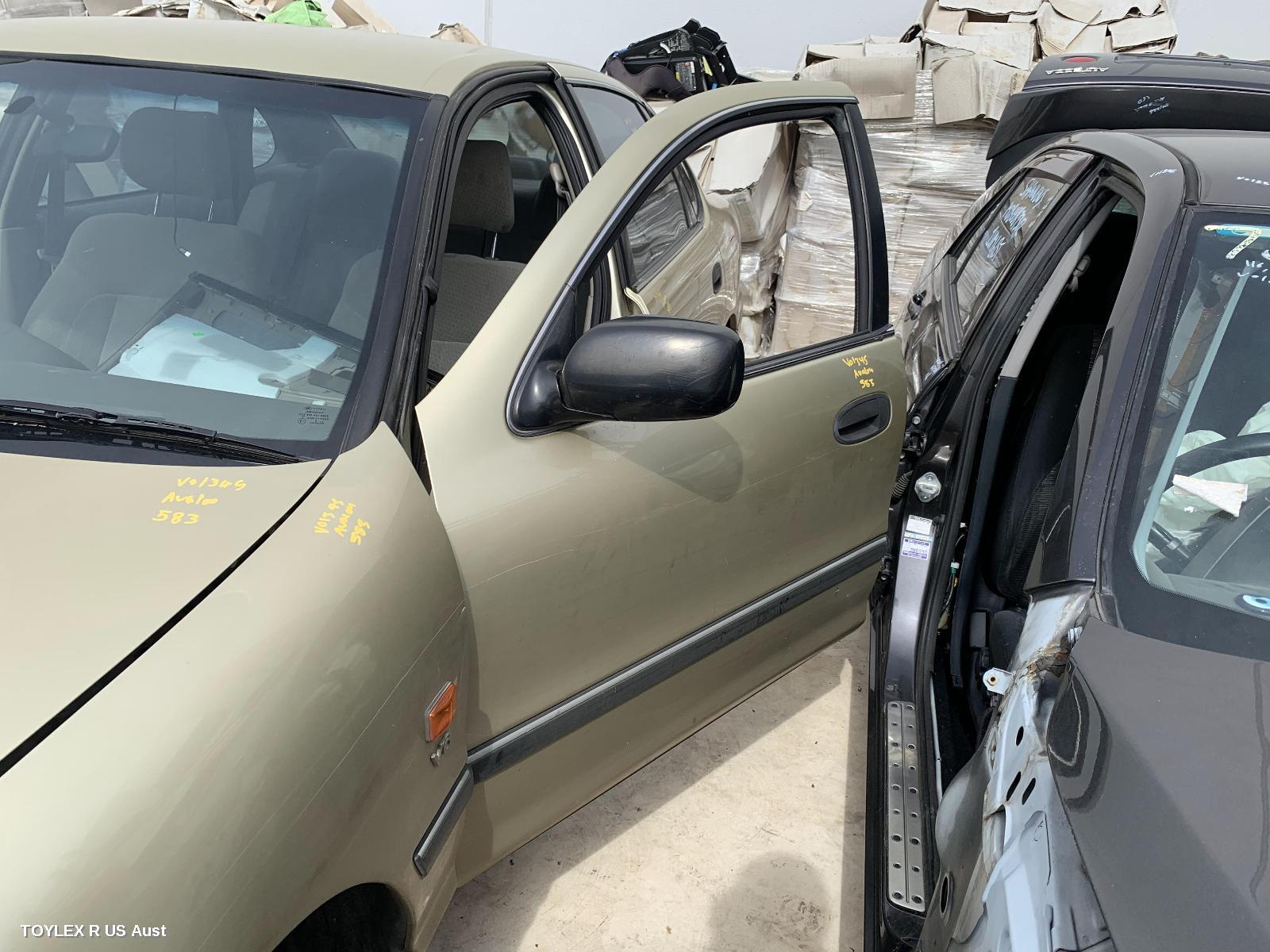 TOYOTA AVALON 2002 Left Front Door MCX10R