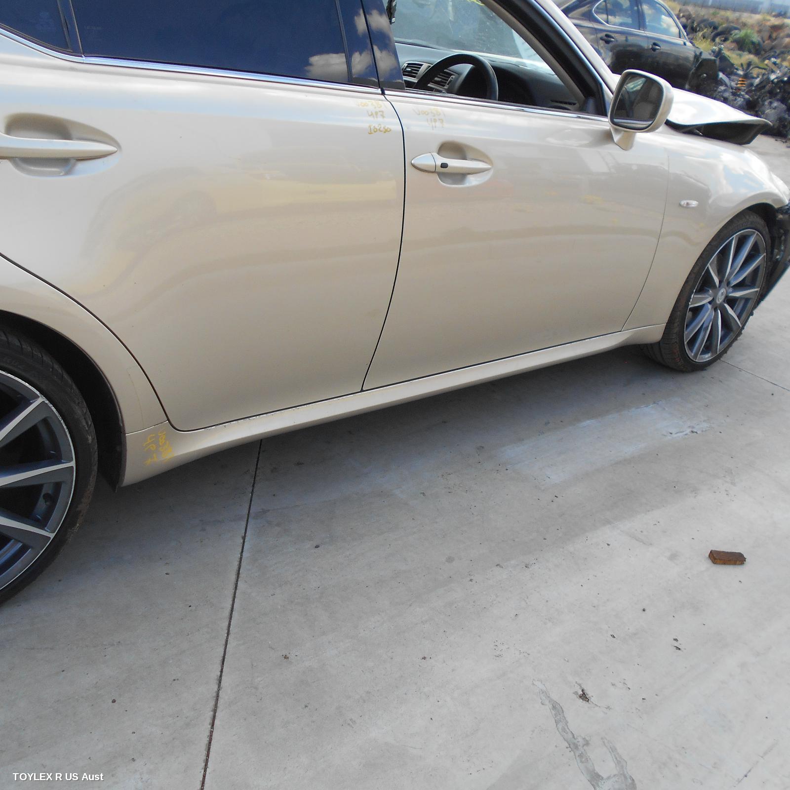 LEXUS IS250/IS250C 2006 Side Step/Skirt GSE20R, RH SIDE