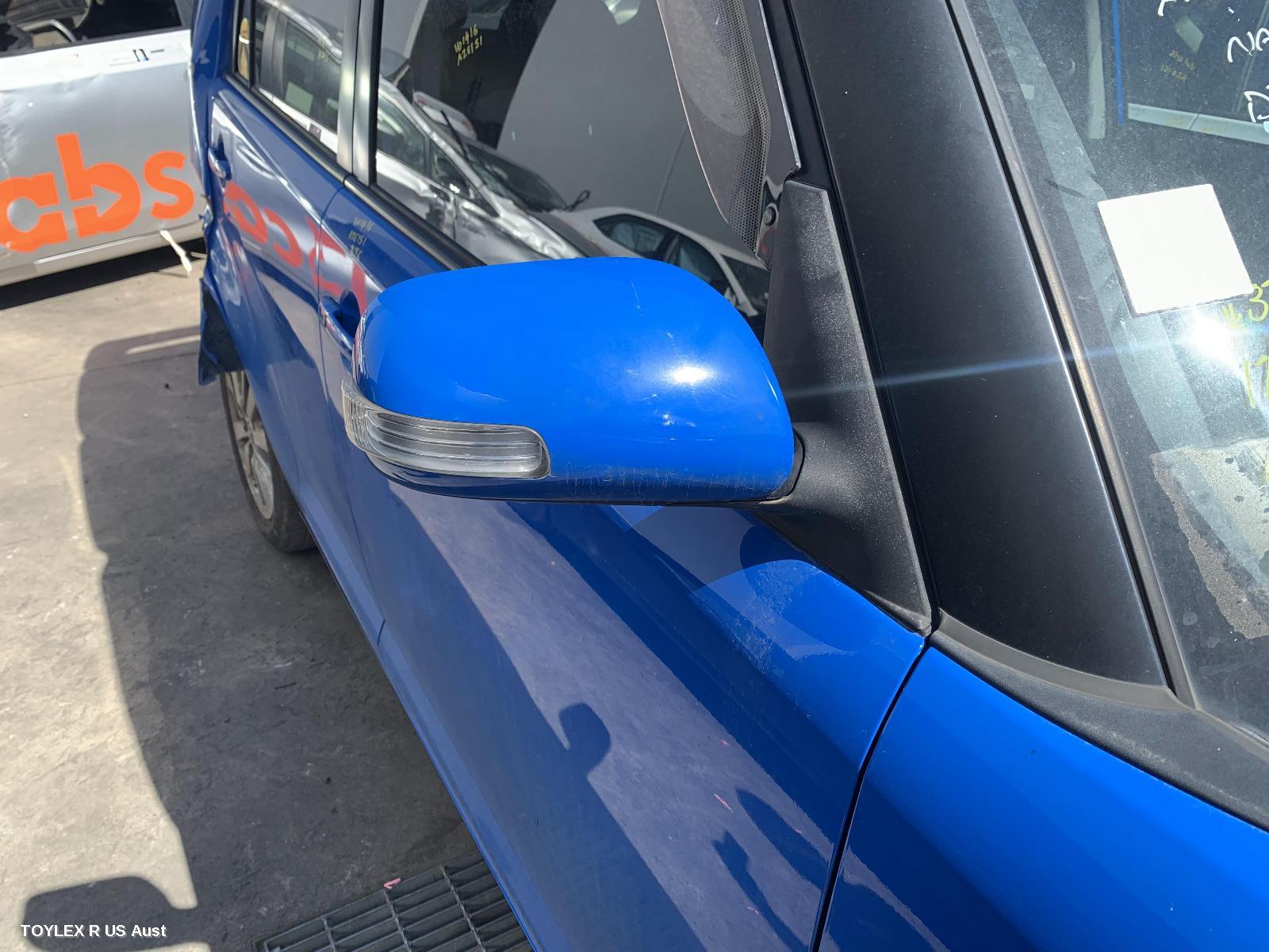 TOYOTA RUKUS 2011 Right Door Mirror AZE151R
