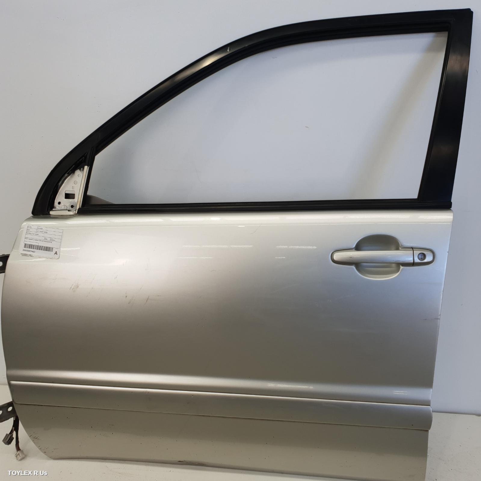 TOYOTA KLUGER 2004 Left Front Door MCU28R