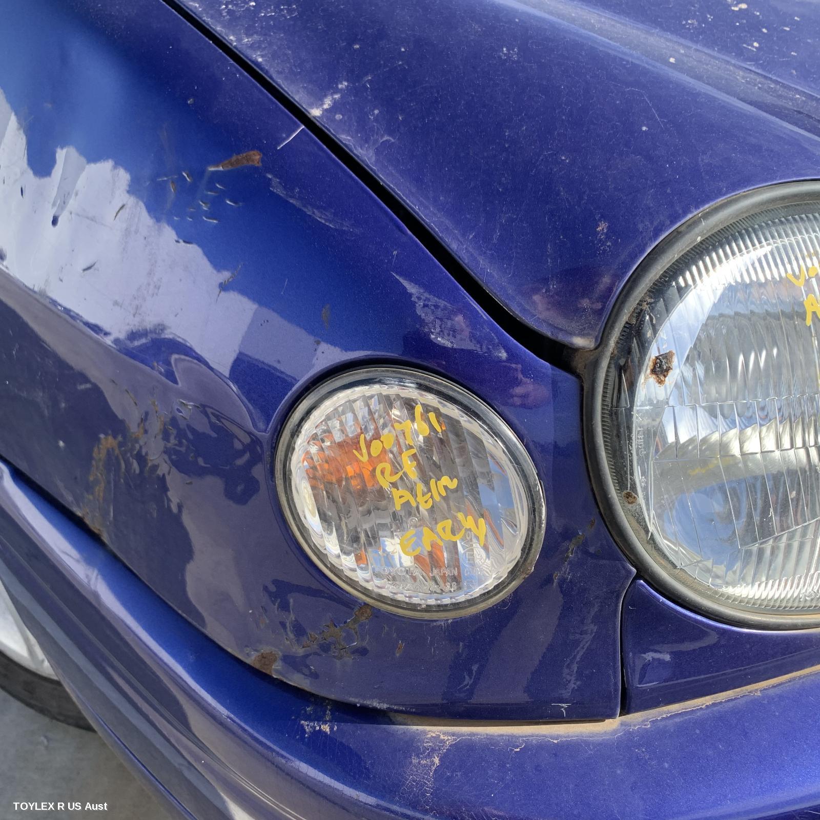 TOYOTA COROLLA 1999 Right Indicator/Fog/Side CORNER LAMP, AE112, SECA (ROUND H/L)