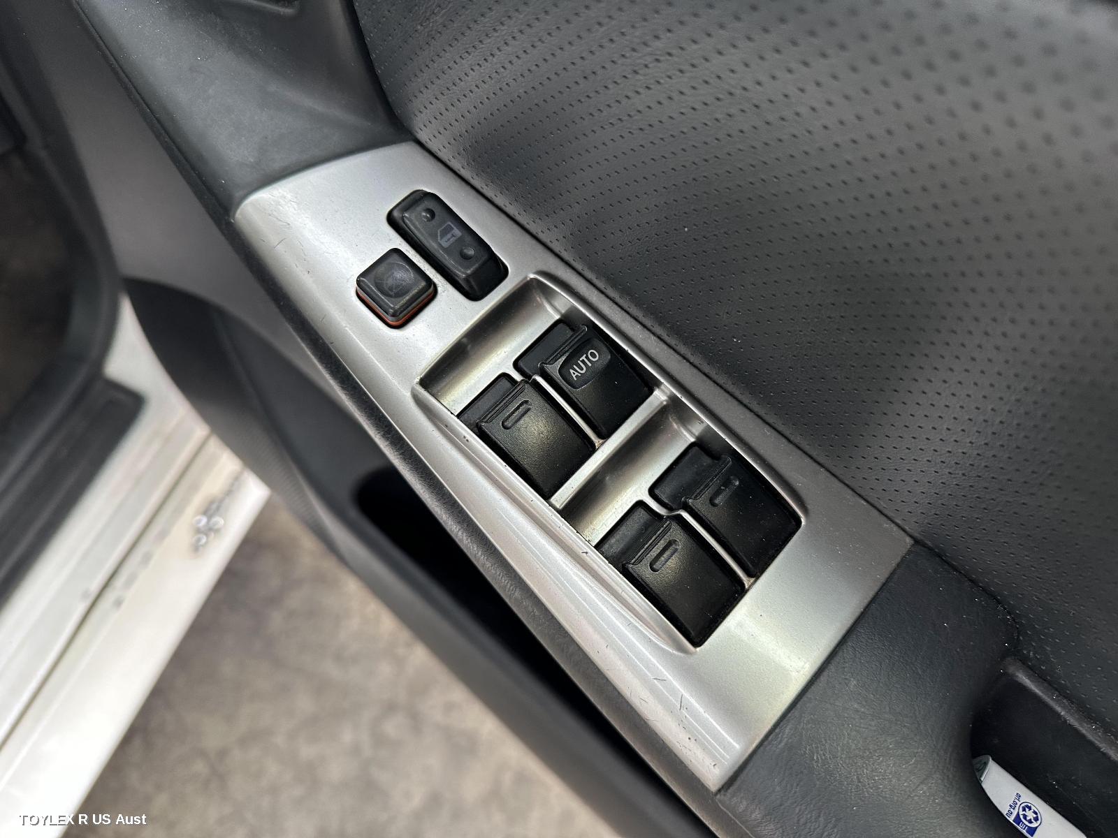 TOYOTA COROLLA 2003 Pwr Dr Wind Switch RH FRONT (MASTER SWITCH), 4 SWITCH TYPE, DRIVERS DOOR AUTO ONLY TYPE, ZZE122