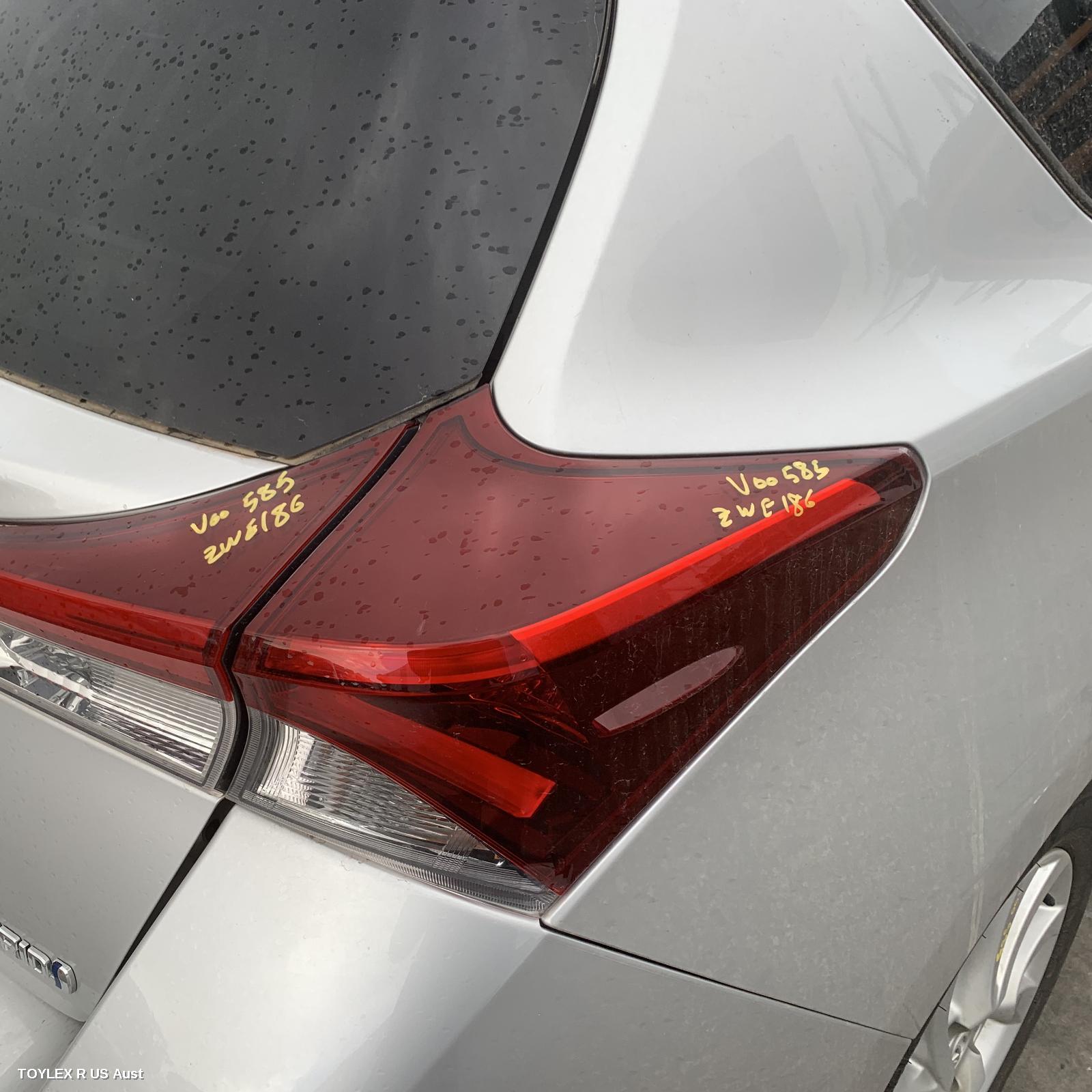 TOYOTA COROLLA 2018 Right Taillight ZRE182R, HATCH