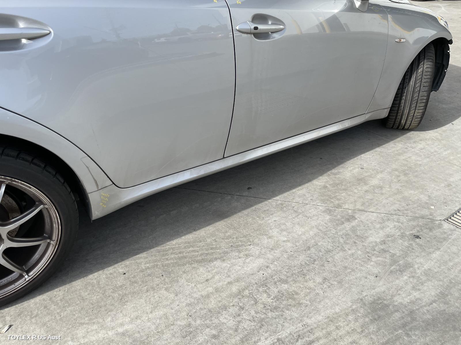 LEXUS IS250/IS250C 2007 Side Step/Skirt GSE20R, RH SIDE