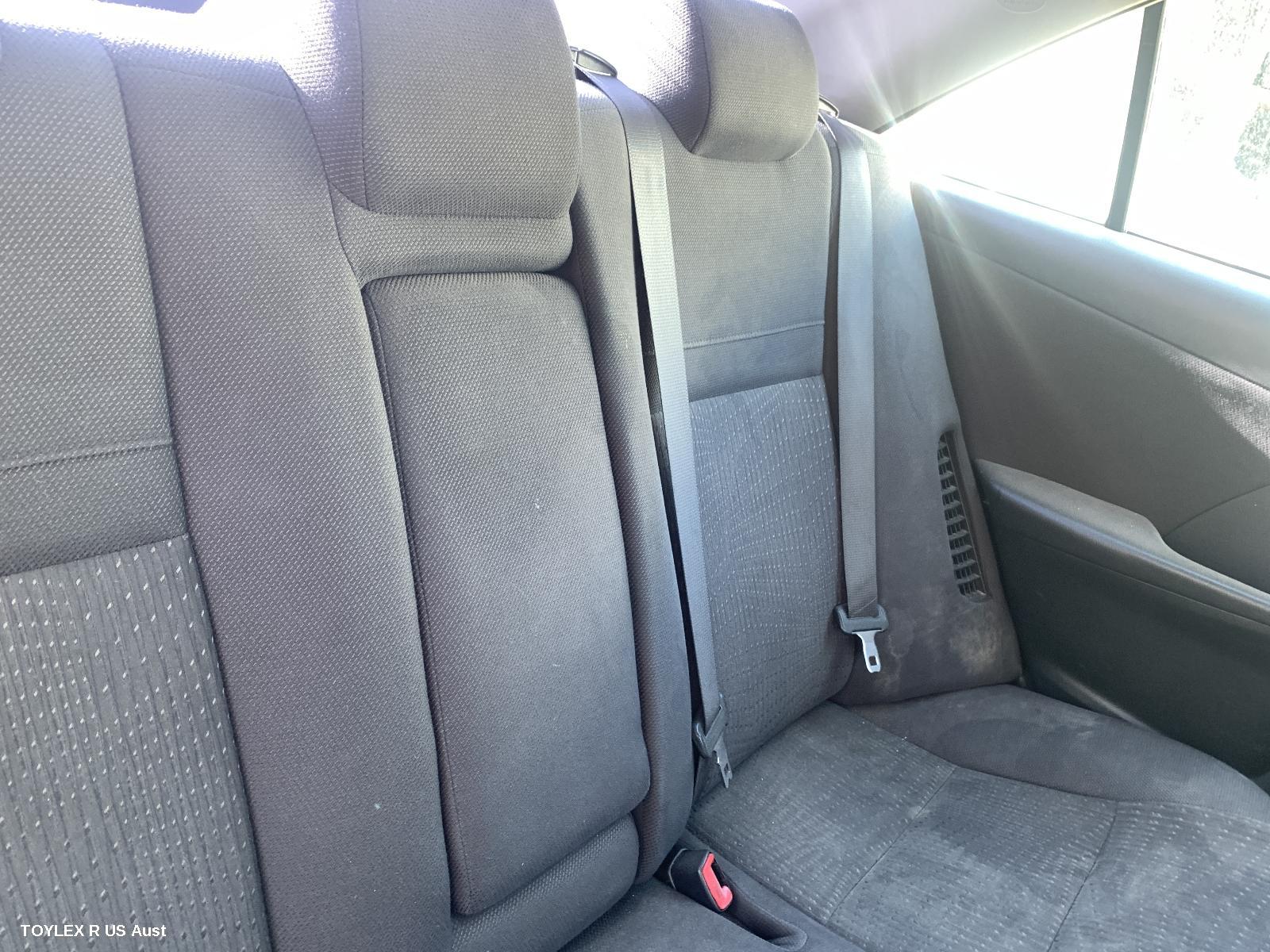 TOYOTA CAMRY 2015 Seatbelt/Stalk CENTRE REAR, SEAT BELT ONLY, ASV50/AVV50