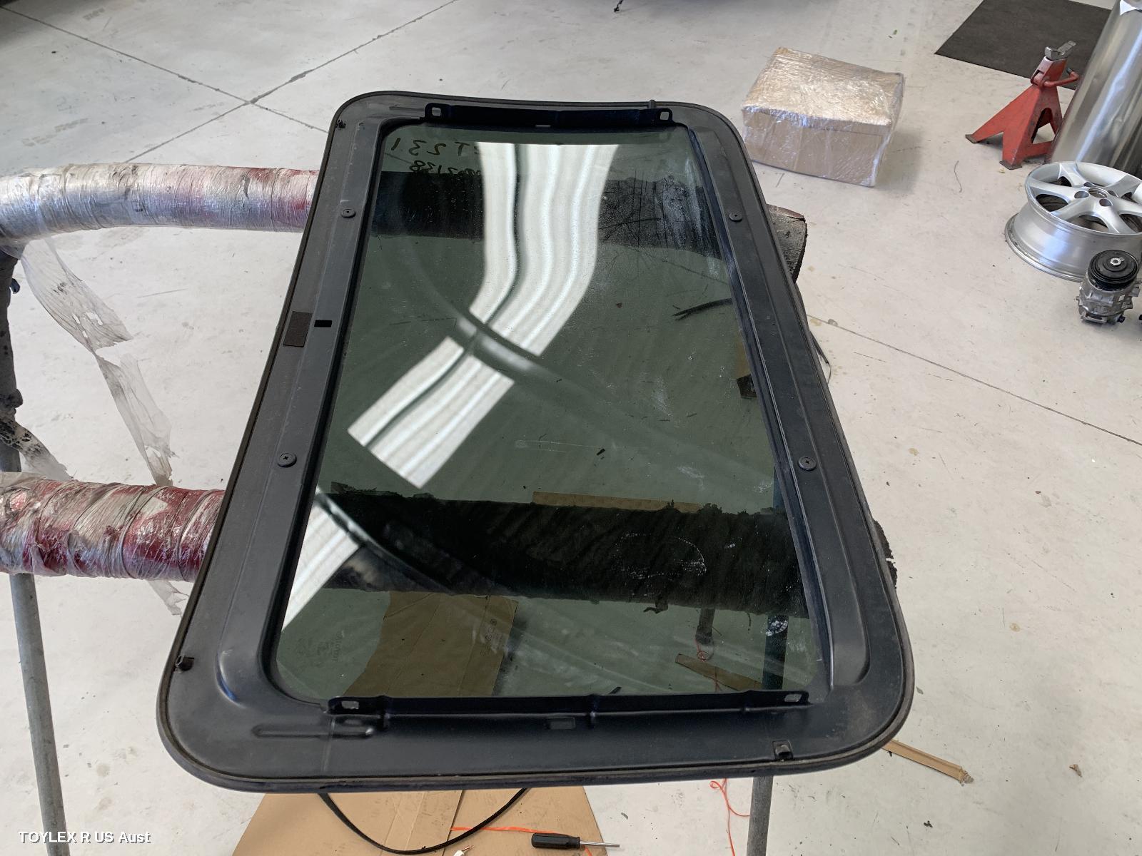 TOYOTA CELICA 2003 Roof Glass/Sunroof/T SUNROOF, ZZT231