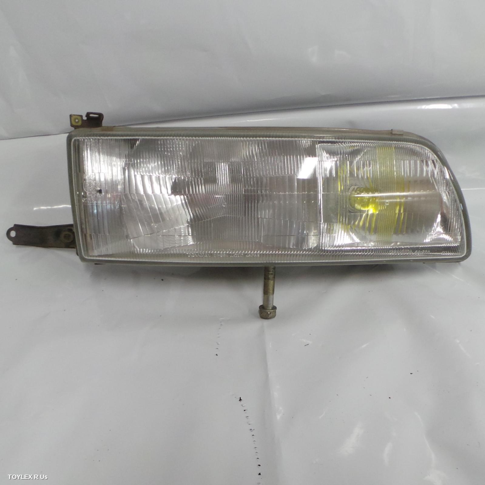 TOYOTA TARAGO 1998 Right Headlamp TCR10, W/ D/LIGHT