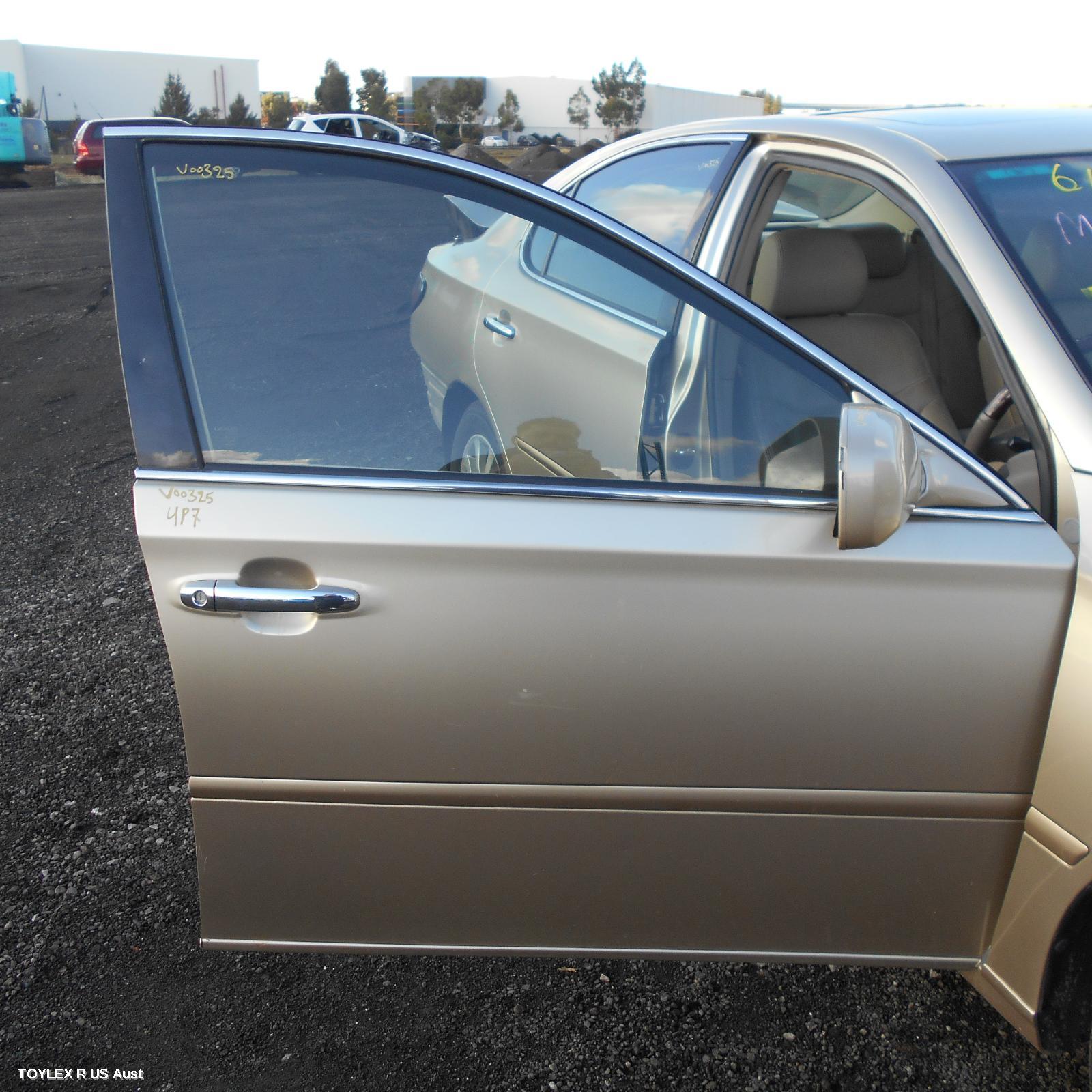 LEXUS ES300 (92-05) 2002 Right Front Door MCV30