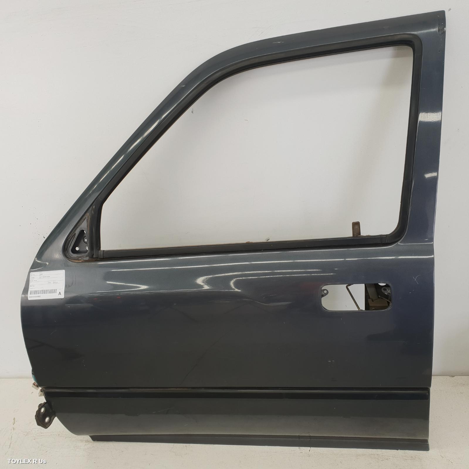 TOYOTA SURF 1996 Left Front Door N180