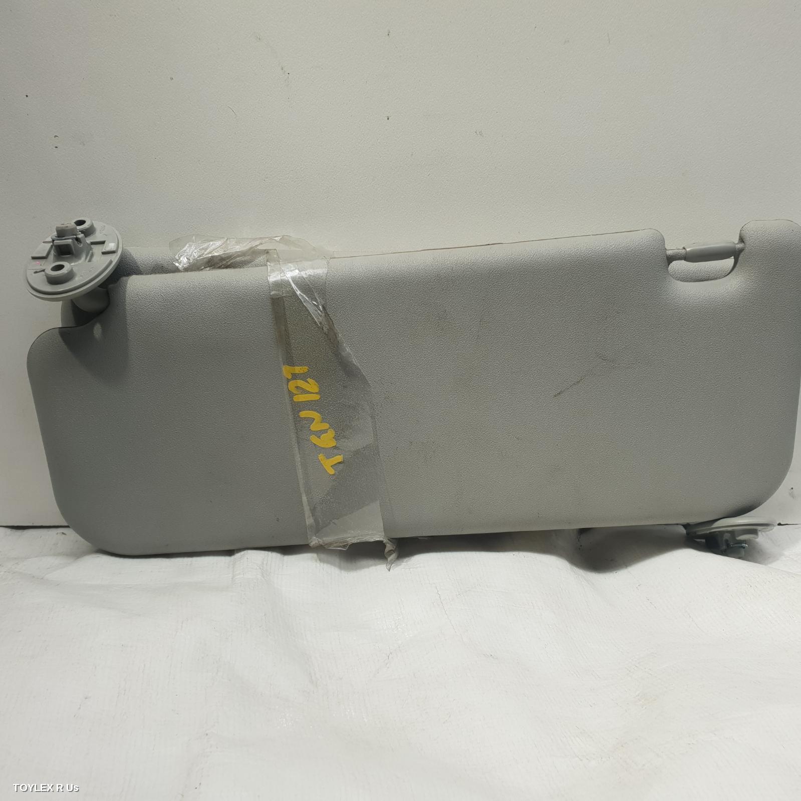 TOYOTA HILUX 2016 Sunvisor PAIR