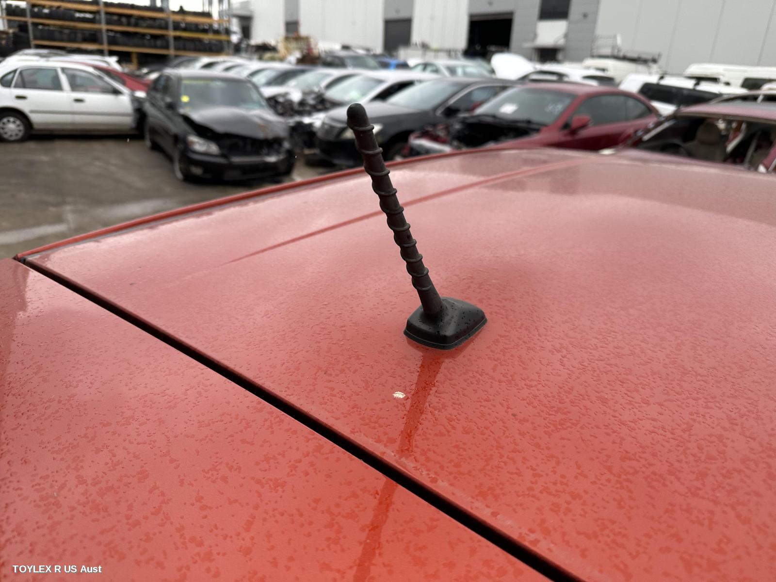 TOYOTA COROLLA 2014 Antenna ZRE182R