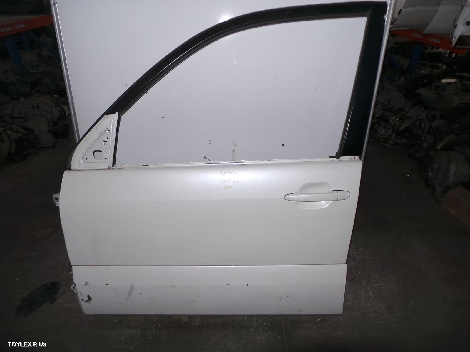 TOYOTA PRADO 2005 Left Front Door 120 SERIES, W/ FLARE TYPE