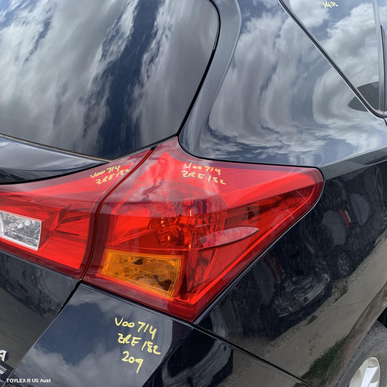TOYOTA COROLLA 2013 Right Taillight ZRE182R/ZWE186R, HATCH