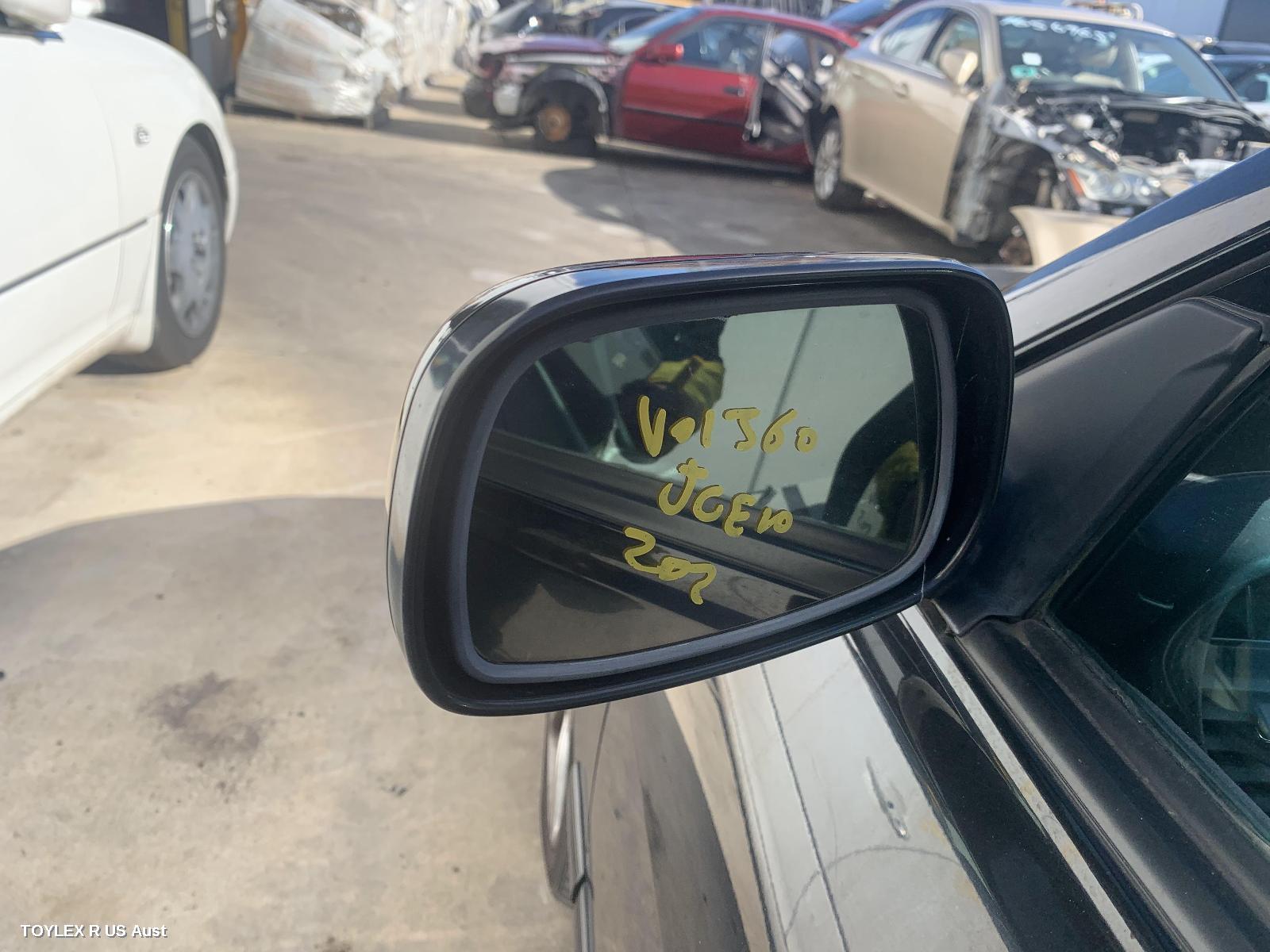 LEXUS IS200/IS300 2003 Left Door Mirror POWER, SQUARE PLUG TYPE