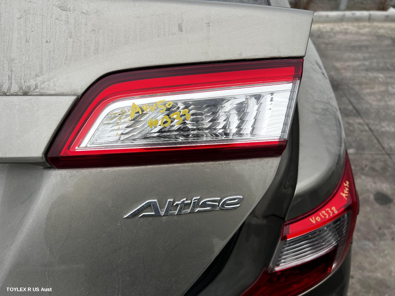 TOYOTA CAMRY 2014 Rear Garnish BOOTLID LAMP (RH SIDE), ASV50