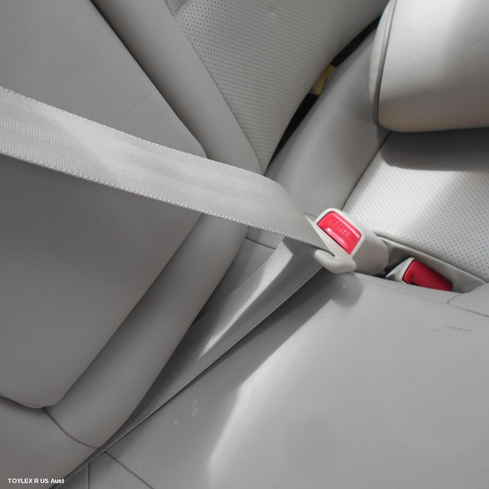 LEXUS IS200/IS300 2002 Seatbelt/Stalk CENTRE REAR, SEAT BELT STALK ONLY