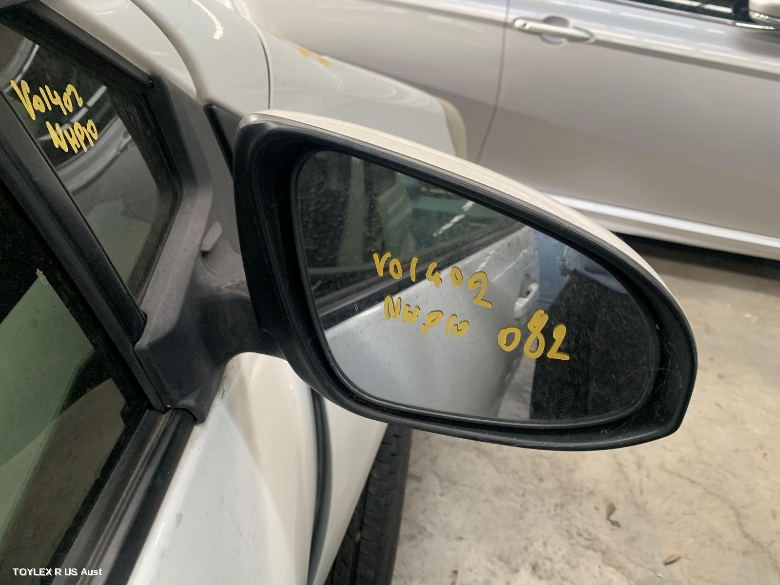 TOYOTA PRIUS 2012 Right Door Mirror NHP10R, PRIUS C, POWER FOLDING TYPE
