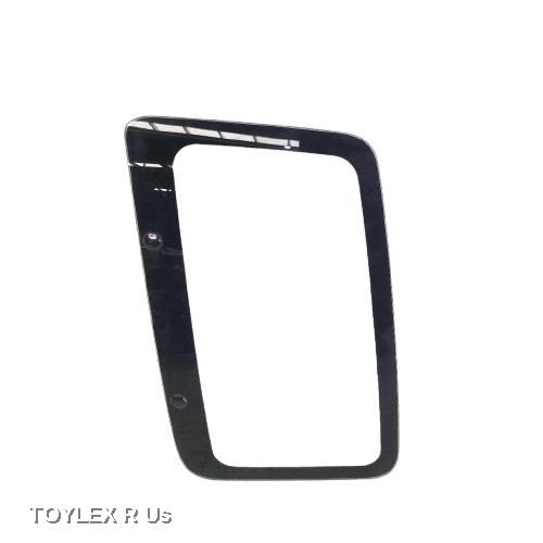 TOYOTA HILUX 1994 Left Rear Side Glass EXTRA CAB