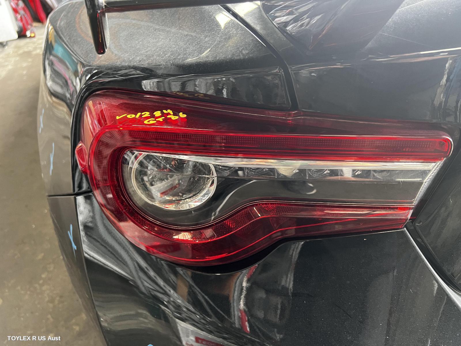 TOYOTA 86 2020 Left Taillight FACTORY, ZN6