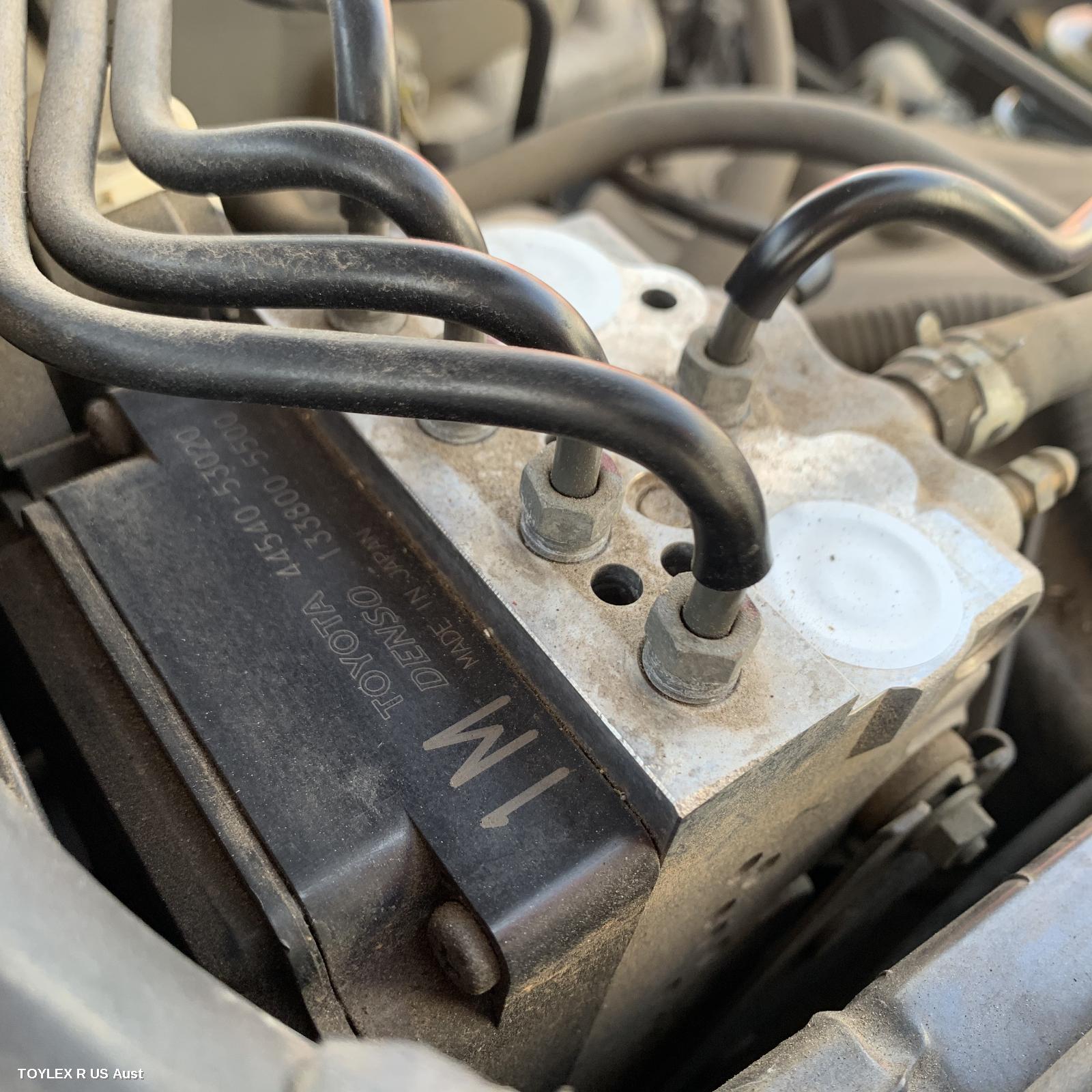LEXUS IS200/IS300 2002 Abs Pump/Modulator 1 PLUG TYPE, P/N 4454053020